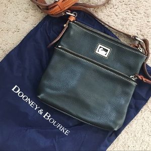 Dooney & Bourke bag